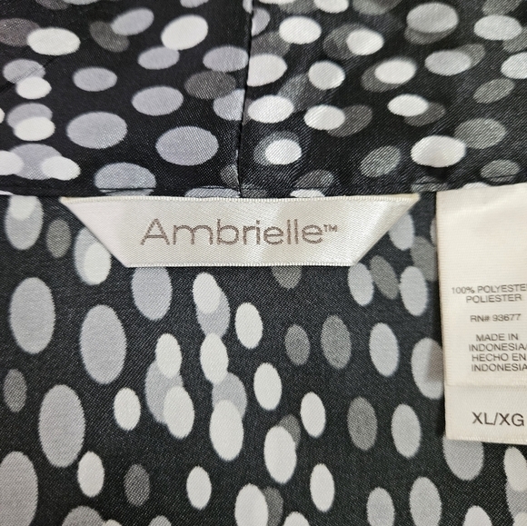 Ambrielle Black & Silver Polka Dot Satin Robe Size XL Women's‎ C66 - Picture 8 of 10